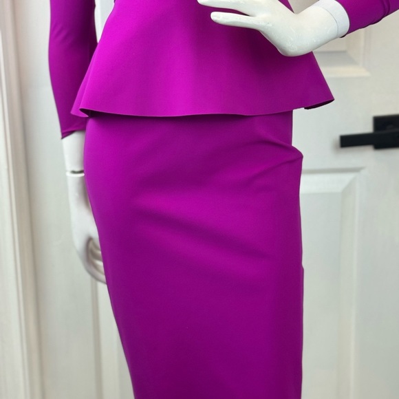 Chiara Boni Elegant Fitted Formal Ingalee Square-Neck Peplum Dress Size 38. H9 - Picture 5 of 16